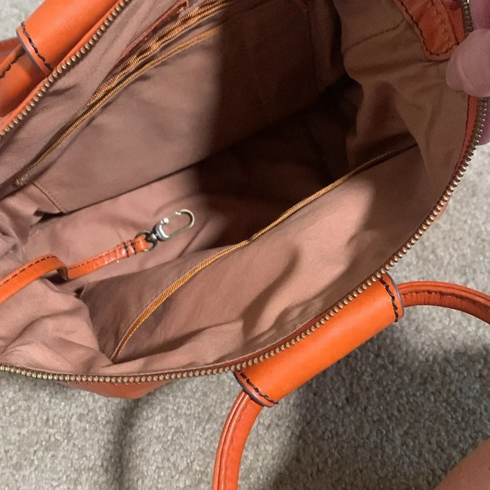 HOBO Sheila Medium Bag - Picture 4 of 10